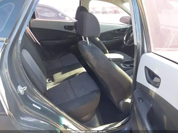 KM8K12AA4KU271725 2019 HYUNDAI KONA - Image 8