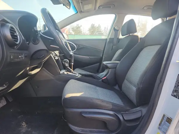KM8K12AA4KU271966 2019 HYUNDAI KONA - Image 8