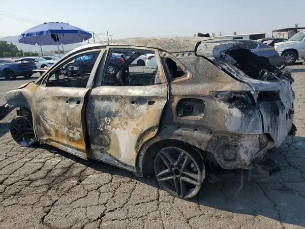 KM8K12AA4MU607568 2021 HYUNDAI KONA - Image 2