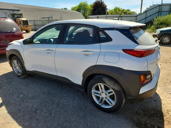 KM8K12AA4MU639257 2021 HYUNDAI KONA - Image 2
