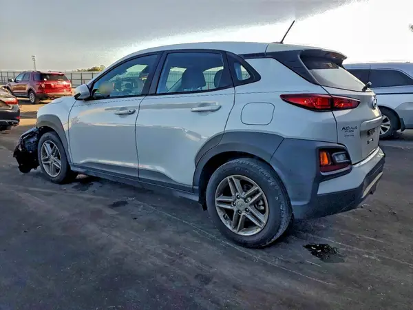 KM8K12AA4MU693271 2021 HYUNDAI KONA - Image 2