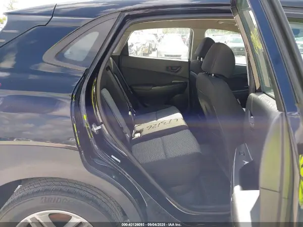 KM8K12AA5JU123727 2018 HYUNDAI KONA - Image 8