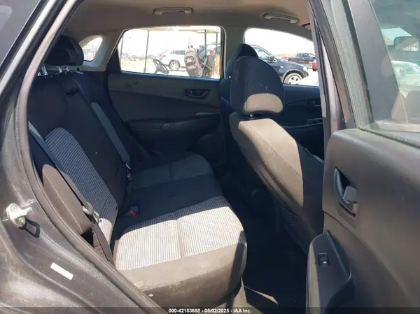 KM8K12AA5MU660361 2021 HYUNDAI KONA - Image 8