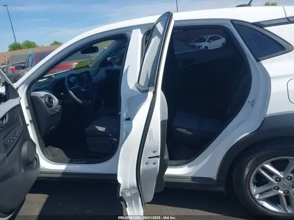 KM8K12AA5MU712572 2021 HYUNDAI KONA - Image 8