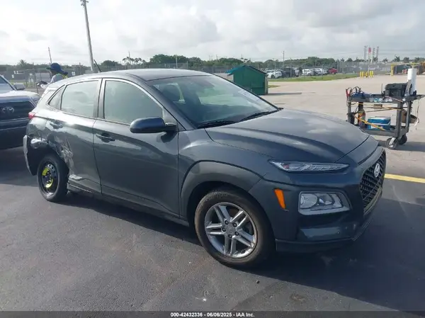 KM8K12AA5MU734488 2021 HYUNDAI KONA - Image 1