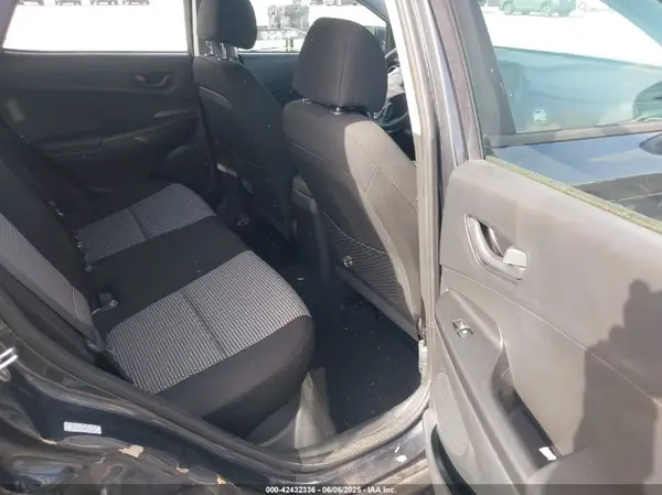 KM8K12AA5MU734488 2021 HYUNDAI KONA - Image 8