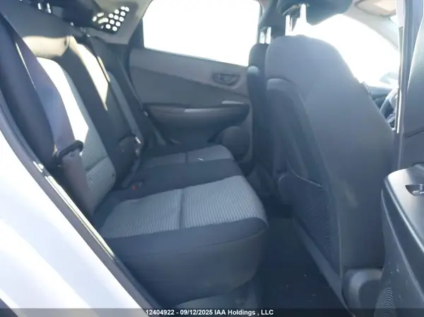 KM8K12AA6JU128113 2018 HYUNDAI KONA - Image 8
