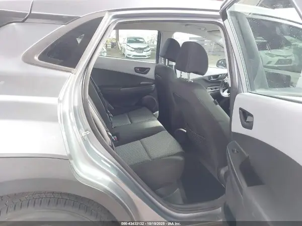 KM8K12AA6KU379294 2019 HYUNDAI KONA - Image 8