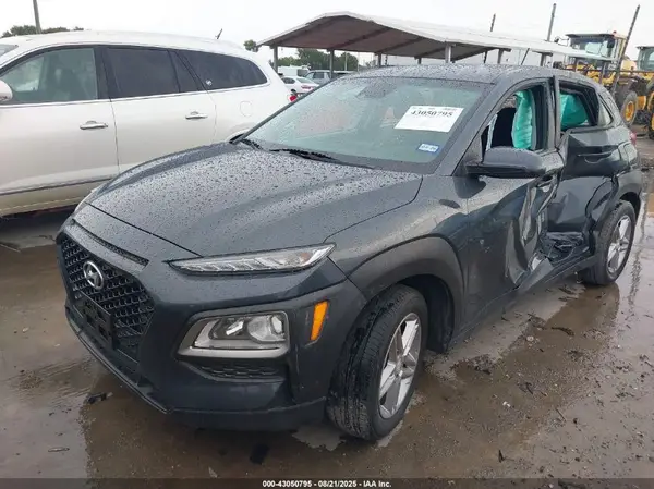 KM8K12AA6MU639888 2021 HYUNDAI KONA - Image 2