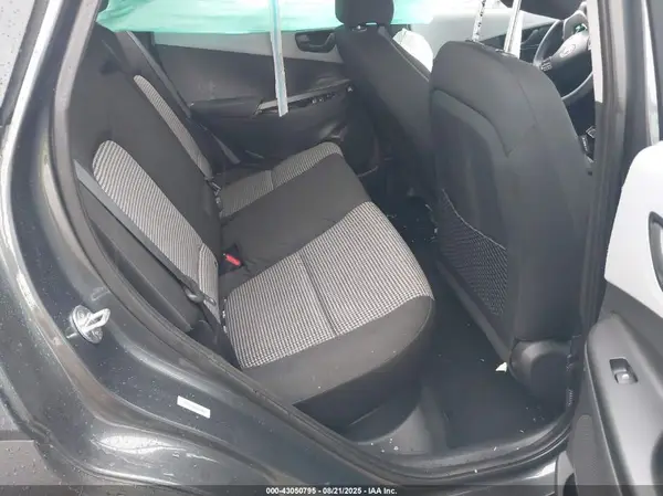 KM8K12AA6MU639888 2021 HYUNDAI KONA - Image 8