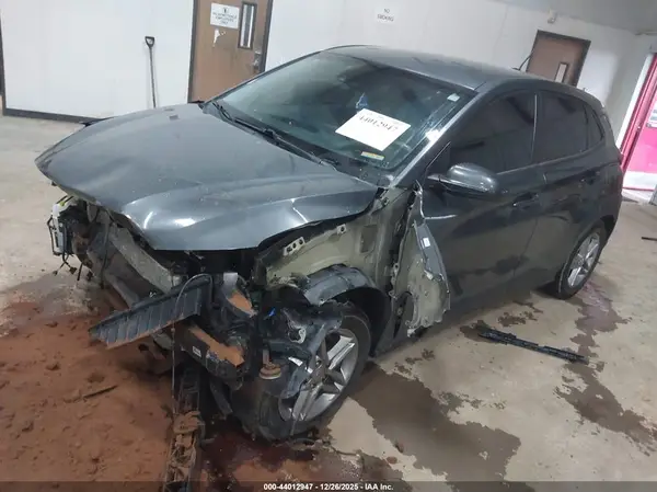 KM8K12AA6MU655945 2021 HYUNDAI KONA - Image 2