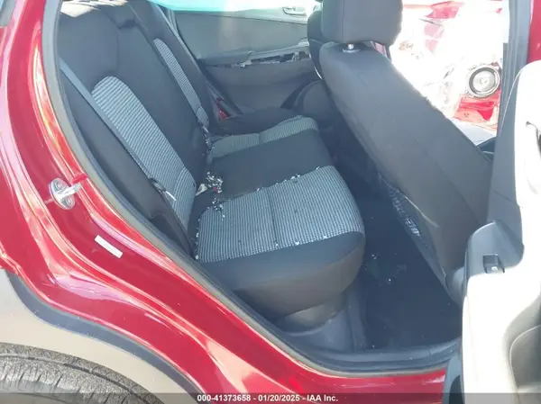 KM8K12AA6MU662281 2021 HYUNDAI KONA - Image 8