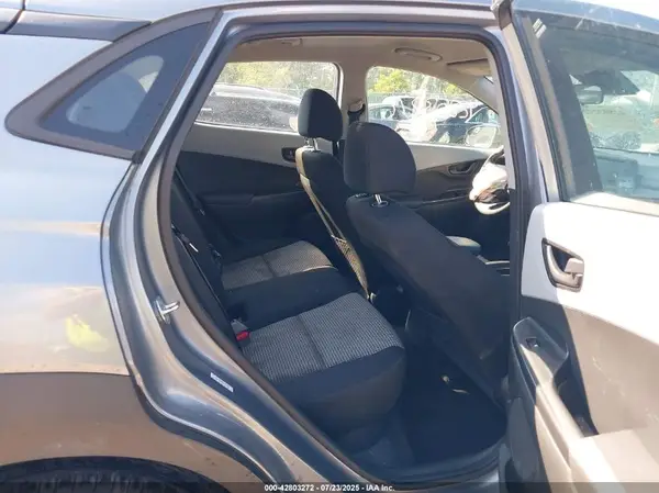KM8K12AA6MU663687 2021 HYUNDAI KONA - Image 8