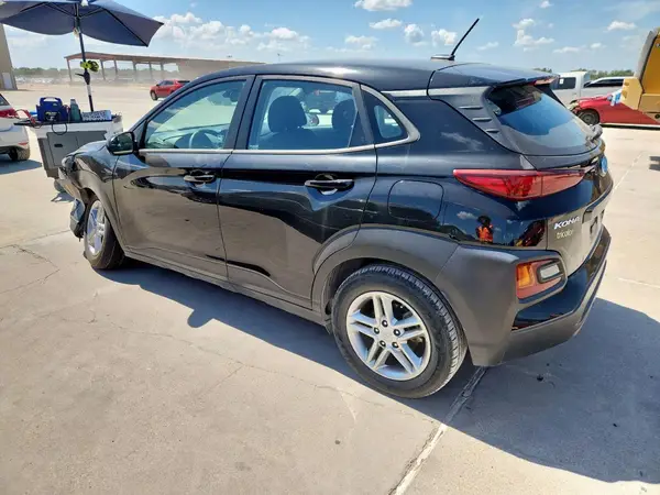KM8K12AA6MU665715 2021 HYUNDAI KONA - Image 2