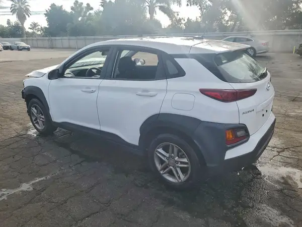 KM8K12AA6MU739943 2021 HYUNDAI KONA - Image 2