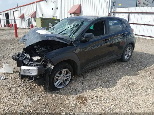 KM8K12AA6MU749095 2021 HYUNDAI KONA - Image 2