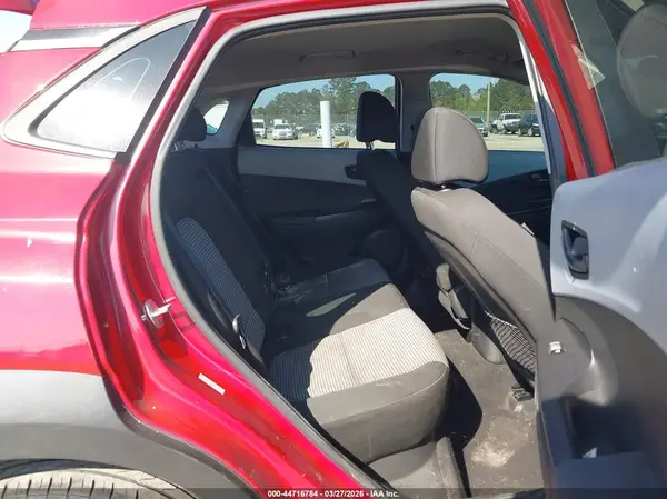 KM8K12AA6MU751767 2021 HYUNDAI KONA - Image 8