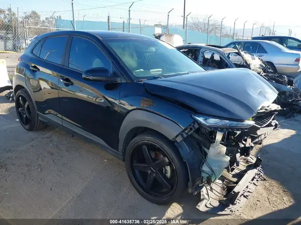 KM8K12AA7JU074496 2018 HYUNDAI KONA - Image 1