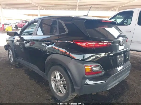 2020 HYUNDAI KONA IAAI lot 43051605 auction photo 3