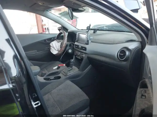 2020 HYUNDAI KONA IAAI lot 43051605 auction photo 5