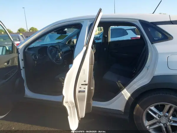 KM8K12AA7LU566920 2020 HYUNDAI KONA - Image 8