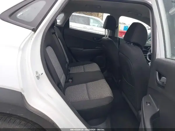 KM8K12AA7MU609122 2021 HYUNDAI KONA - Image 8
