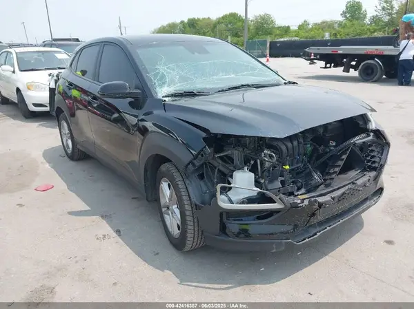 KM8K12AA7MU647823 2021 HYUNDAI KONA - Image 1
