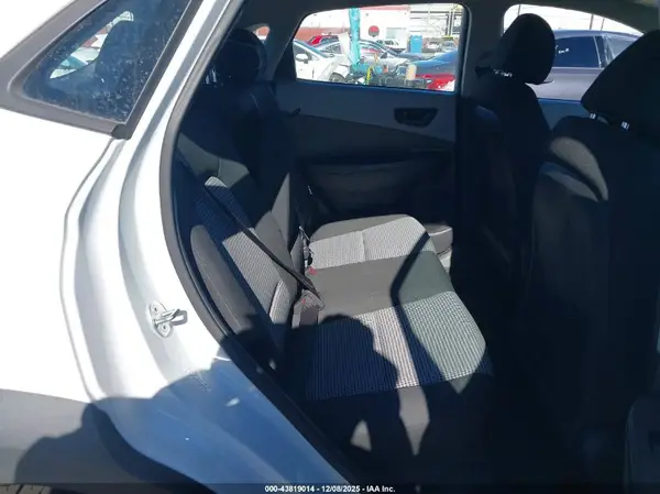 KM8K12AA7MU649202 2021 HYUNDAI KONA - Image 8