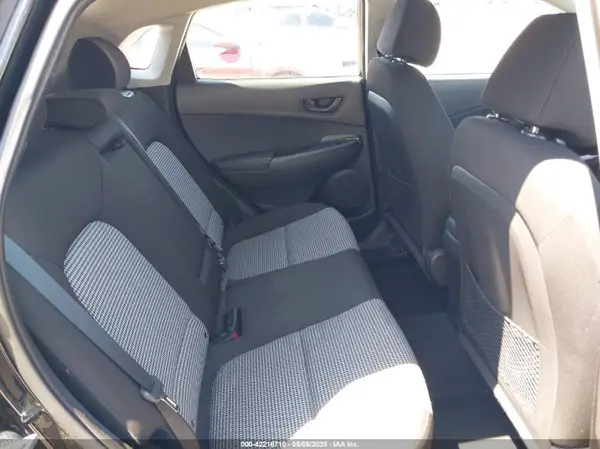 KM8K12AA7MU687240 2021 HYUNDAI KONA - Image 8