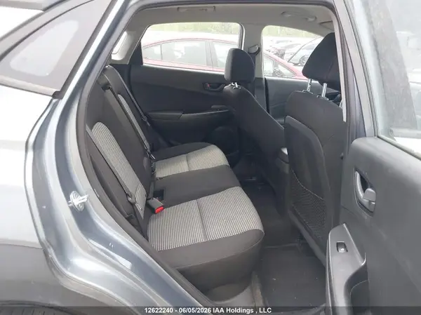 KM8K12AA8JU110891 2018 HYUNDAI KONA - Image 8