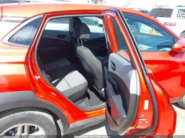 KM8K12AA8KU208868 2019 HYUNDAI KONA - Image 8