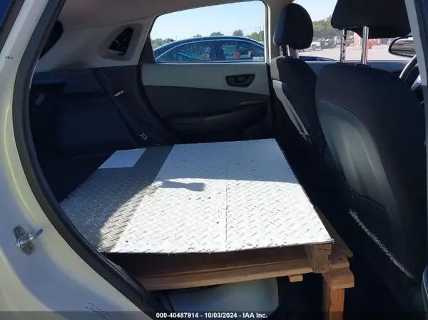 KM8K12AA8KU224617 2019 HYUNDAI KONA - Image 8