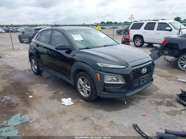 KM8K12AA8KU286616 2019 HYUNDAI KONA - Image 1