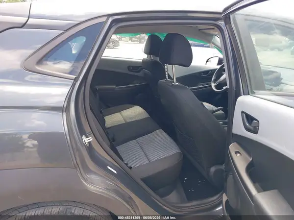 KM8K12AA8KU339945 2019 HYUNDAI KONA - Image 8
