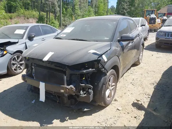 KM8K12AA8MU616483 2021 HYUNDAI KONA - Image 2