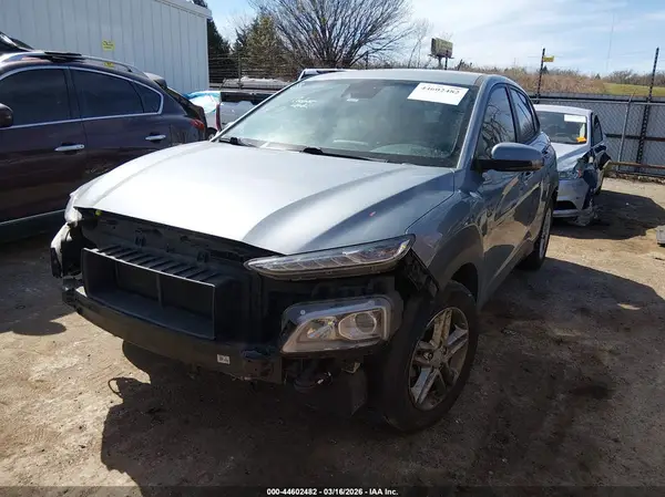 KM8K12AA8MU643909 2021 HYUNDAI KONA - Image 2