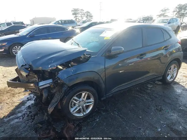 KM8K12AA8MU645742 2021 HYUNDAI KONA - Image 2