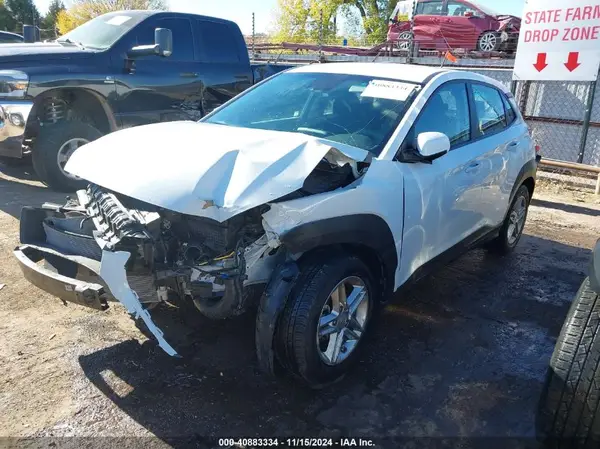 KM8K12AA8MU647667 2021 HYUNDAI KONA - Image 2
