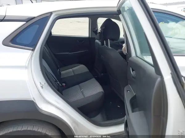 KM8K12AA8MU659382 2021 HYUNDAI KONA - Image 8