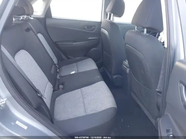 KM8K12AA8MU664002 2021 HYUNDAI KONA - Image 8