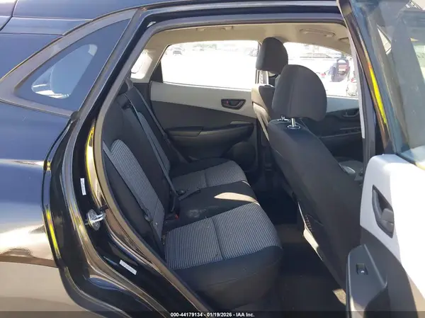 KM8K12AA9KU240583 2019 HYUNDAI KONA - Image 8