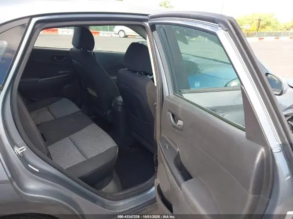 KM8K12AA9LU440865 2020 HYUNDAI KONA - Image 8