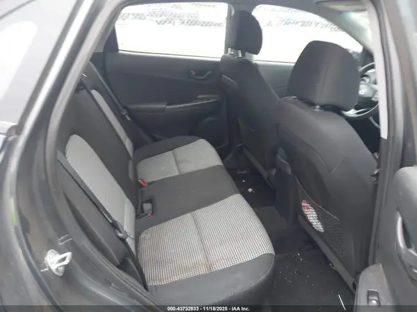 KM8K12AA9MU643191 2021 HYUNDAI KONA - Image 8