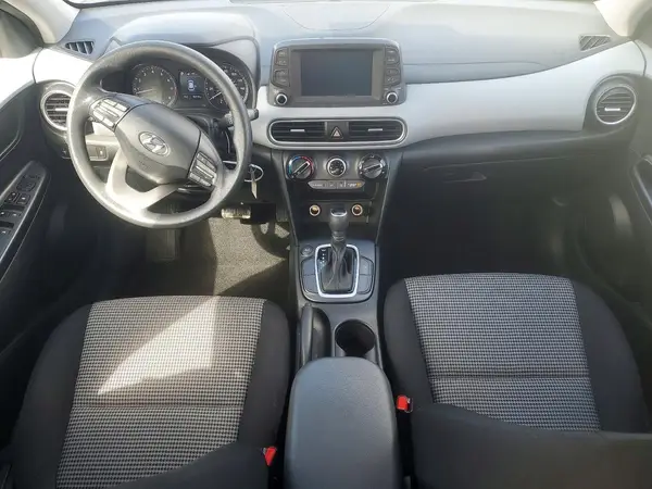 KM8K12AAXJU102825 2018 HYUNDAI KONA - Image 8