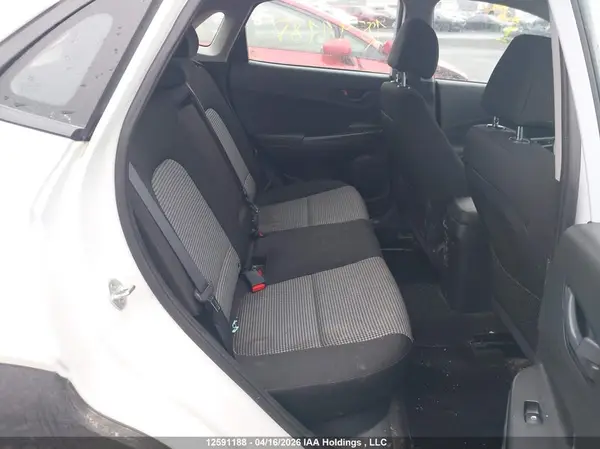 KM8K12AAXJU128101 2018 HYUNDAI KONA - Image 8