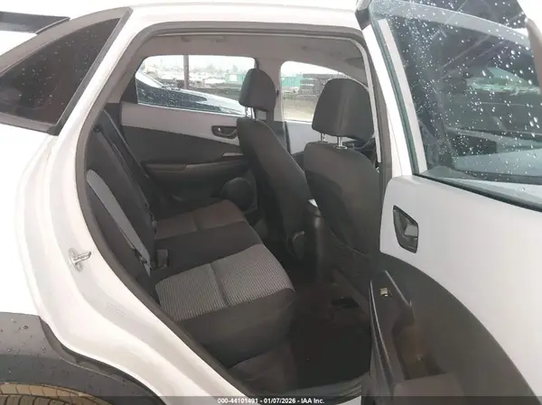 KM8K12AAXJU155444 2018 HYUNDAI KONA - Image 8