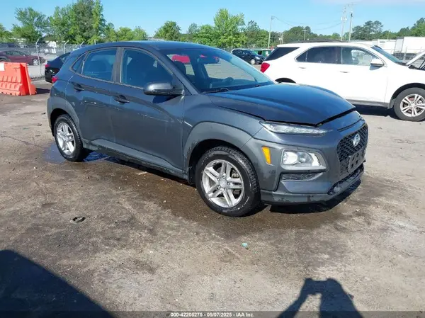 KM8K12AAXJU181221 2018 HYUNDAI KONA - Image 1