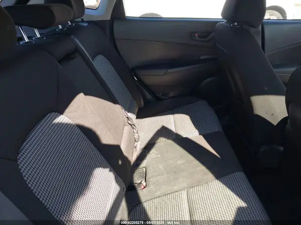 KM8K12AAXJU181221 2018 HYUNDAI KONA - Image 8
