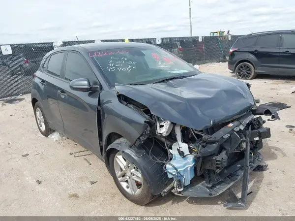 KM8K12AAXMU635536 2021 HYUNDAI KONA - Image 1