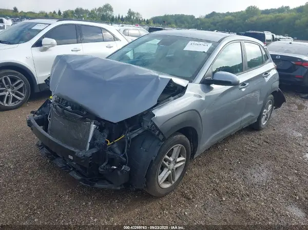 KM8K12AAXMU640008 2021 HYUNDAI KONA - Image 2